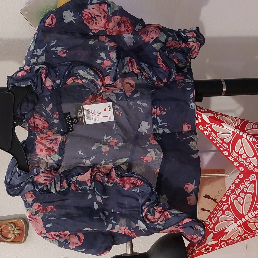 Super cute short sleeved ruffled bolero jacket/shrug navy blue with pink roses